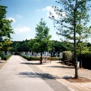 松戸市営白井聖地公園